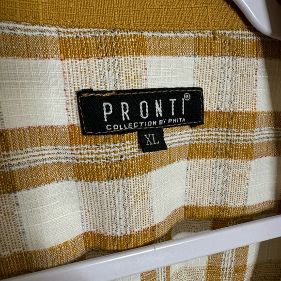 Vintage Tan, Plaid Button Down 🍂 - Picture 9 of 9